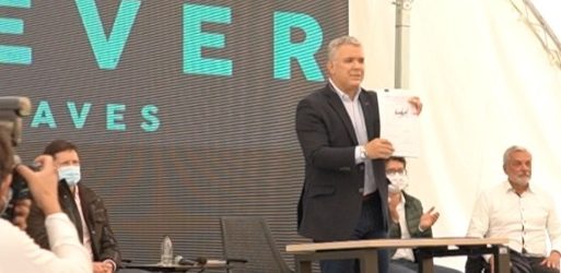 Presidente Duque firmó decreto que elimina la prohibición de la exportación de la flor seca de cannabis