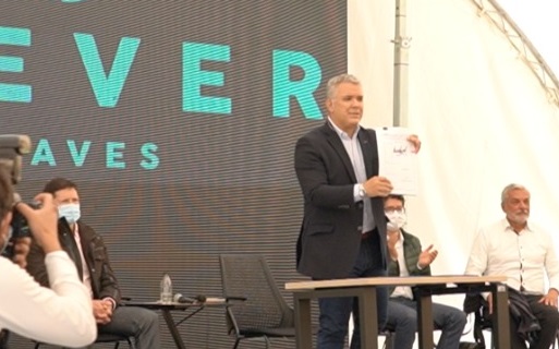 Presidente Duque firmó decreto que elimina la prohibición de la exportación de la flor seca de cannabis