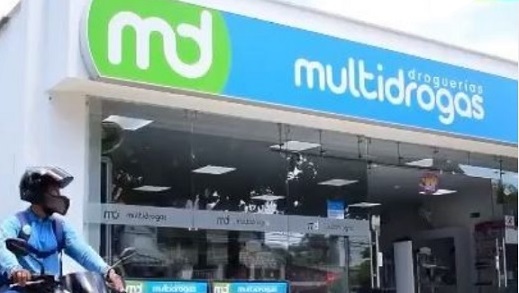 Cruz Verde (de los dueños de Oxxo y Coca-Cola Femsa) pisa adquisición de farmacias Multidrogas en diez ciudades de Colombia