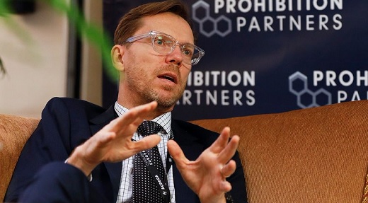 William Muecke, cofundador de fondo de inversión Artemis Growth Partners, a la Junta de Clever Leaves