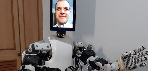 Colombiano Iván Darío Estevez, finalista de premio mundial de robot innovador (un Avatar físico no autónomo)