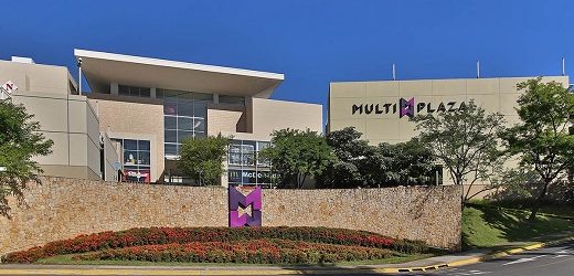 En centro comercial costarricense Multiplaza Escazú, abrió sus puertas local número 167 de Juan Valdez Café en el exterior