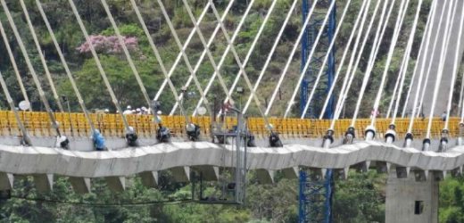 Gobierno Petro adjudicó APP Restauración del Canal de Dique a española Sacyr, la que construyó “obra de arte”: el “puente acordeón”