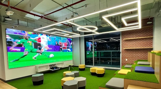 RushBet abrió 743 m2 en Bogotá como sede de operaciones Latam y un centro tecnológico en el “Valle de Software” de Medellín