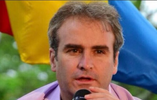 ExsuperIndustria Pablo Felipe Robledo arreció críticas contra integración Avianca-Viva y pidió a SuperTransporte rápida intervención de Viva