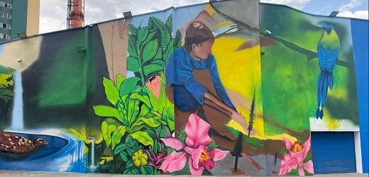 Mural de grafitero “El Perro” para relanzamiento de una de las tiendas más icónicas de Corona en Medellín