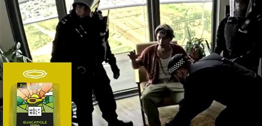Controvertida campaña publicitaria de firma británica (Holy Moly) sobre guacamole hace perpetuar el estereotipo de traficantes de drogas colombianos