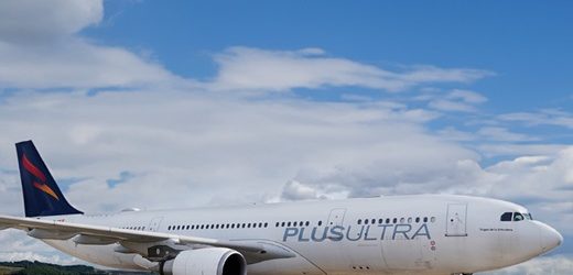 Este sábado aterriza en Cartagena primer vuelo chárter de Plus Ultra proveniente de Polonia