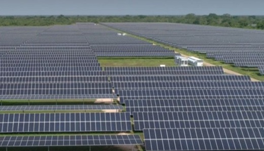Grupo Aval concretó financiamiento por $408.000 millones para construcción de parque solar colombiano Puerta de Oro