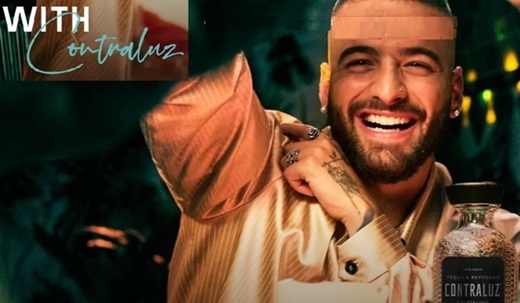 Contraluz (de Maluma) lanza su nuevo tequila Cristalino, elaborado para el brindis diario