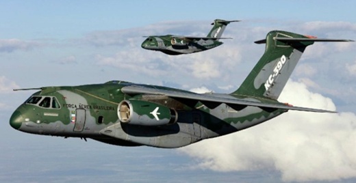 Colombia está lista para comprar tres aviones militares Embraer KC-390 Millennium a Brasil, aunque plata no hay ni para medicamentos en las EPS