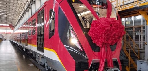 Ya hay tren chino para el Metro de Bogotá: la China Rail Rolling Stock Corporation entregó el primero para la Línea 1