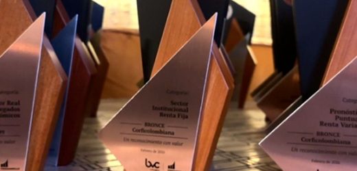 La Bolsa de Valores de Colombia, con el patrocinio de Primera Página, entregaron los Premios AIE en su duodécima edición