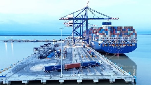 Puerto Antioquia recibió el buque de mayor tamaño en su historia operativa tras conectar a Asia con Colombia